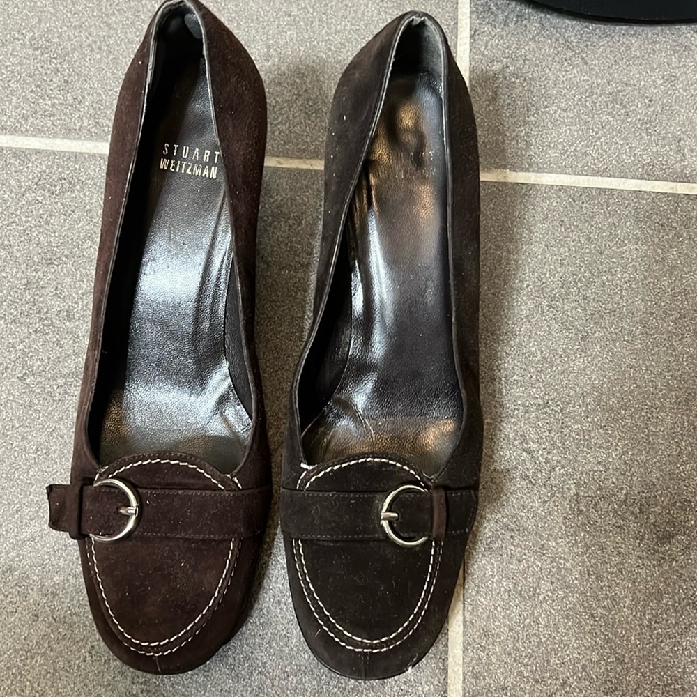 Stuart Weitzman Brown Buckled Suede Pumps